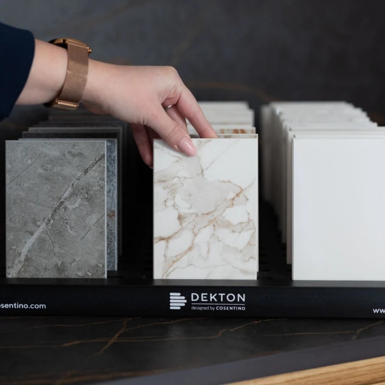 Granatowa kuchnia Stuchlik