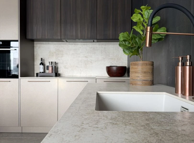 KU<em>C</em>HN<em>I</em>A A<em>G</em>NIE<em>S</em>ZKI