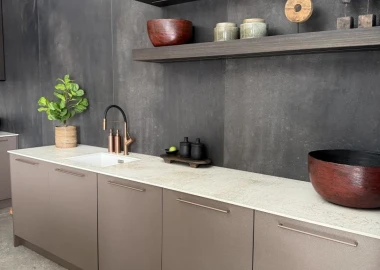 KU<em>C</em>HN<em>I</em>A A<em>G</em>NIE<em>S</em>ZKI