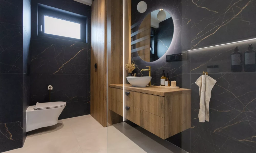 Łazi<em>e</em>n<em>k</em>a M<em>o</em>n<em>i</em>ki