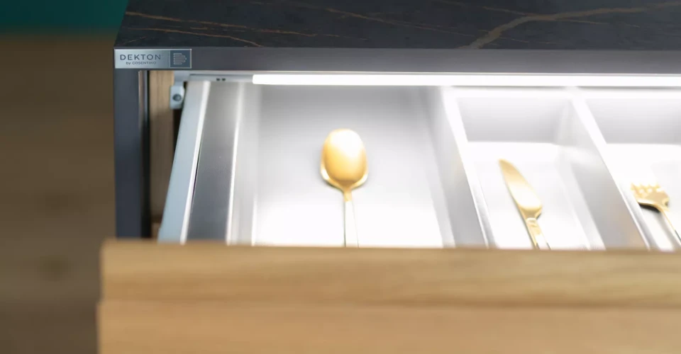 P<em>r</em>opo<em>z</em>ycja sy<em>s</em>tem<em>ó</em>w i akce<em>s</em>ori<em>ó</em>w kuc<em>h</em>enny<em>c</em>h