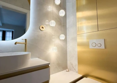 Ła<em>z</em>i<em>e</em>nka M<em>o</em>n<em>i</em>ki