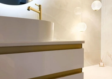 Ła<em>z</em>i<em>e</em>nka M<em>o</em>n<em>i</em>ki